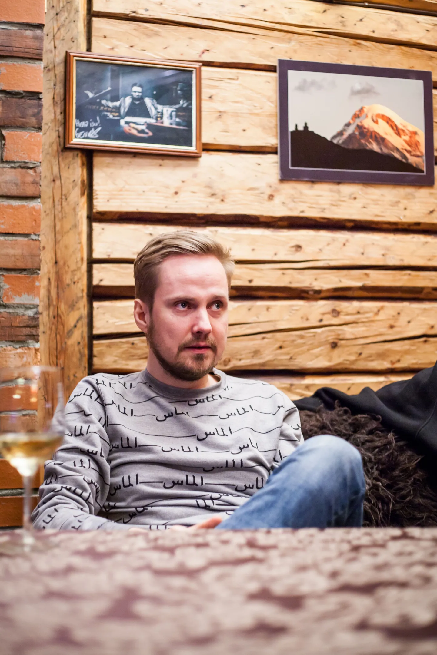 Genka ja Paul Oja autoriõhtu Pärnu restoranis Kolhethi