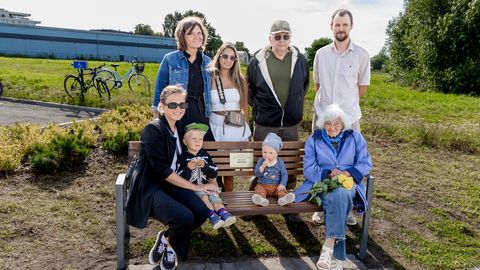 Kolmanda silla asukoha märgistanud endine abilinnapea sai nimelise pingi