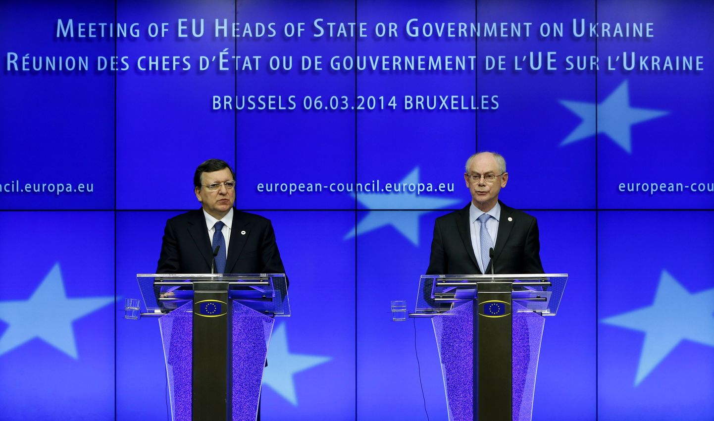Президенты Еврокомиссии и Евросоюза на совместной пресс-конференции после экстренного заседания Совета Европы в Брюсселе по ситуации на Украине.
