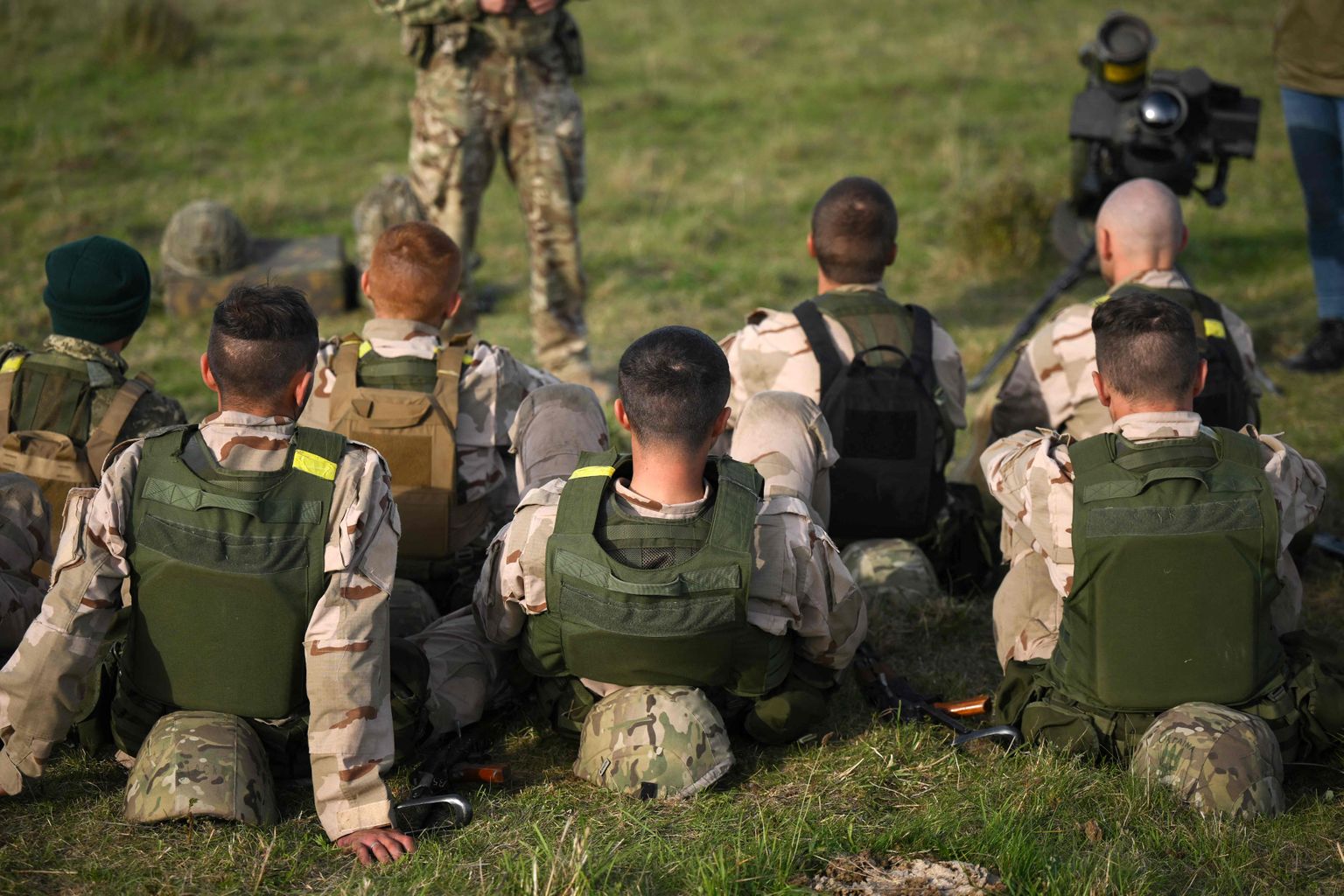 Украинские военные проходят обучение.