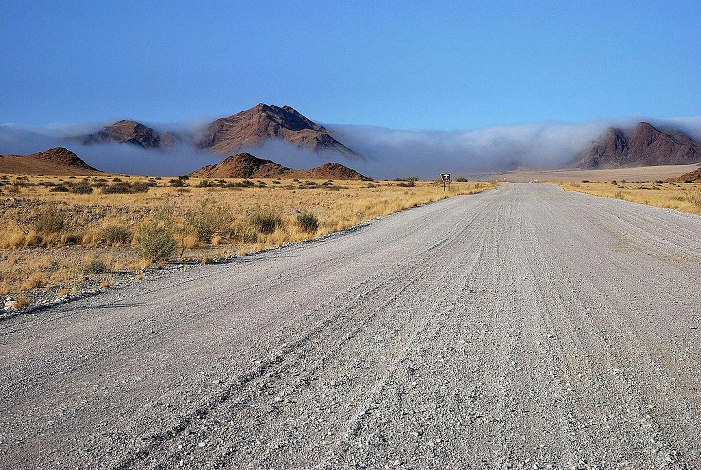 Sossusvlei Namibi kõrbes on armastatud turismiatraktsioon.