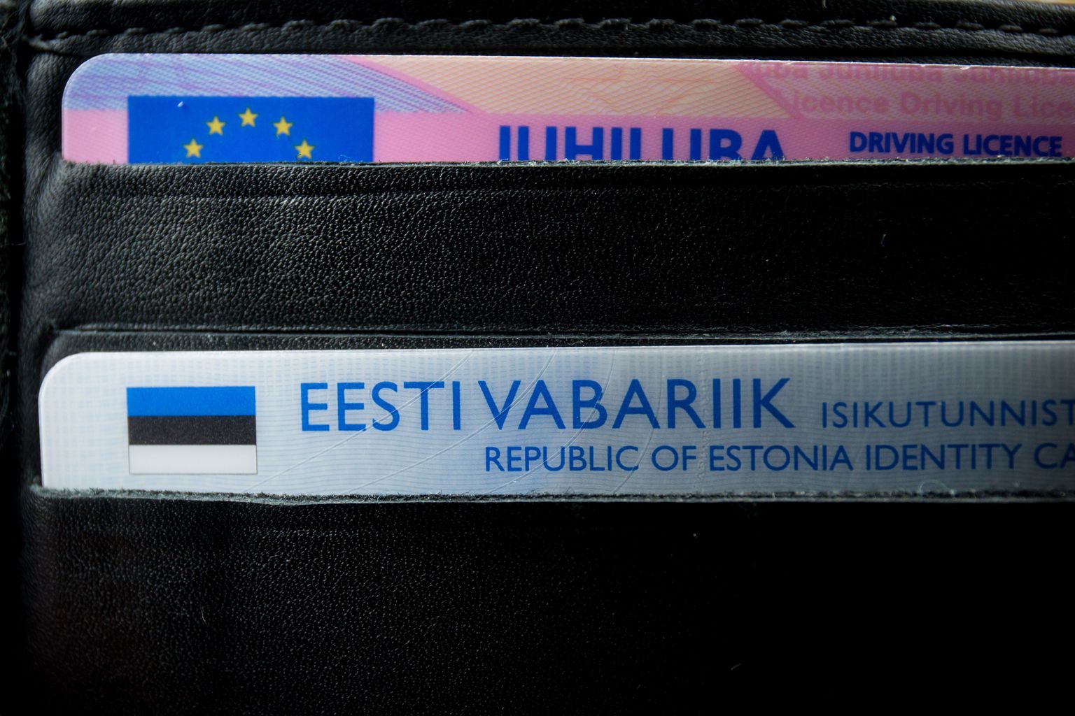 Juhiloata võib sõita vaid Eestis, piiritaha minnes peab see kaasas olema.