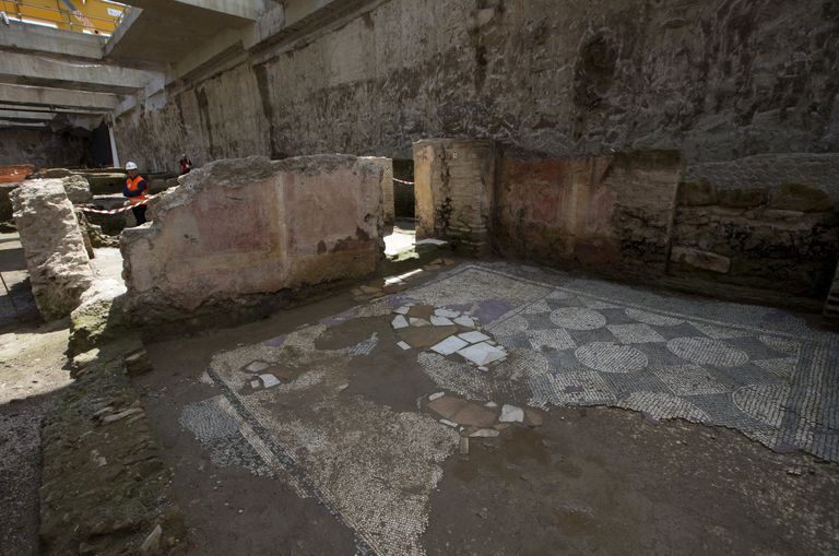Vana-Rooma salateenistuse keskuse hoonejäänused