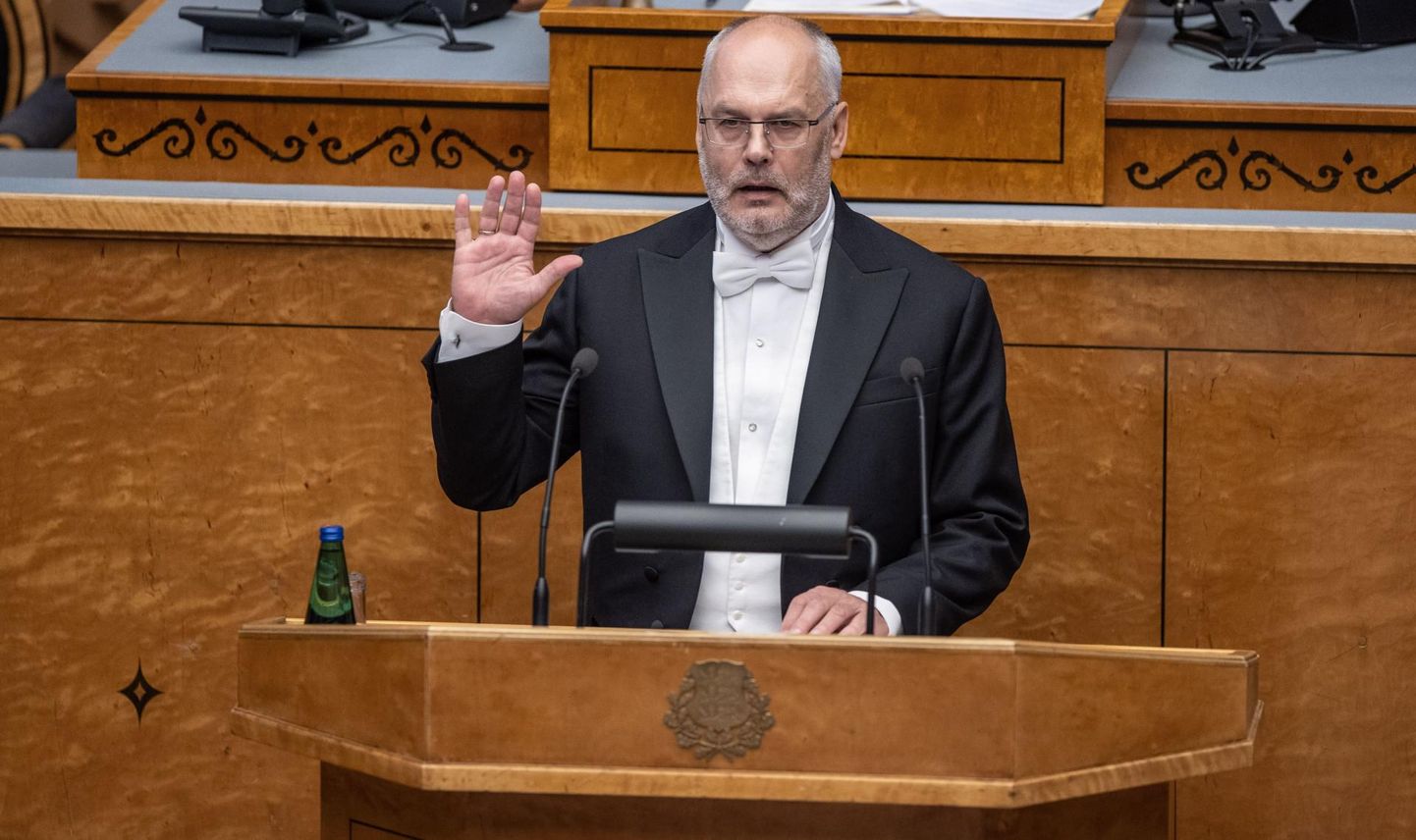 In his first speech to the Riigikogu, President Alar Karis said that an intelligent people had been one of his ideals before he became president.