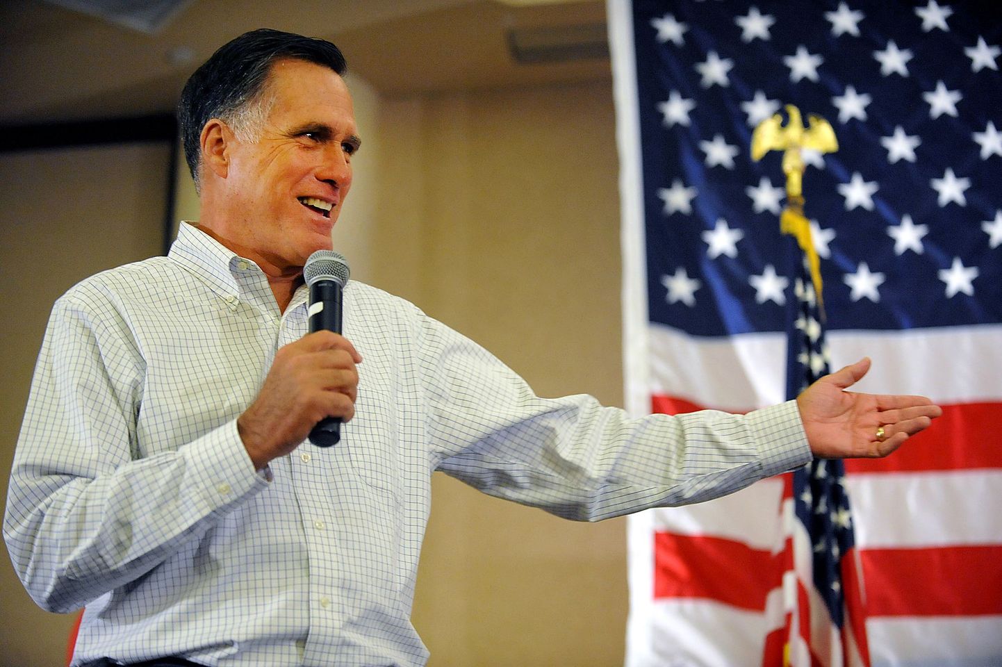Endine Massachusettsi kuberner Mitt Romney.