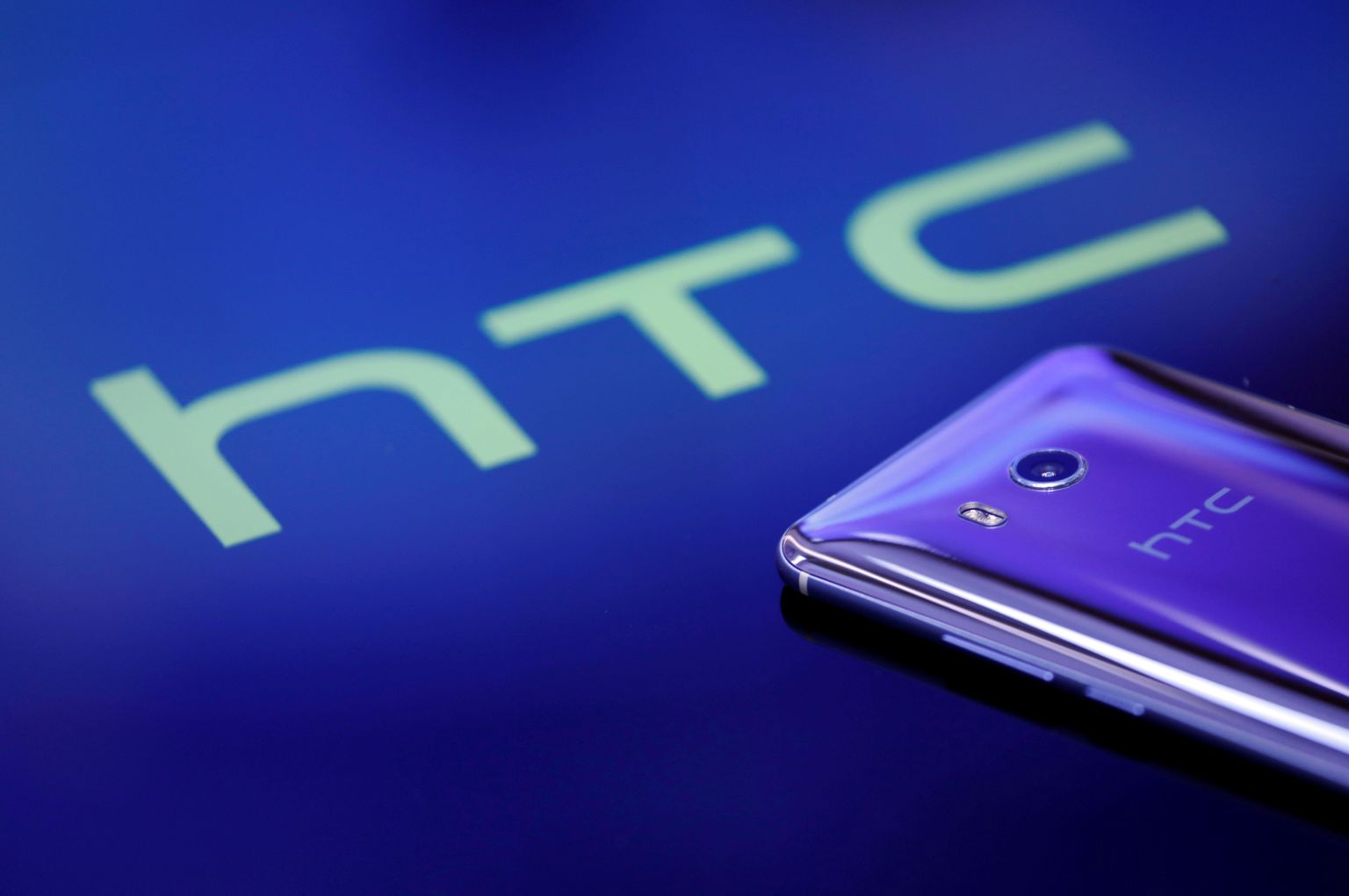 HTC mobiiltelefon