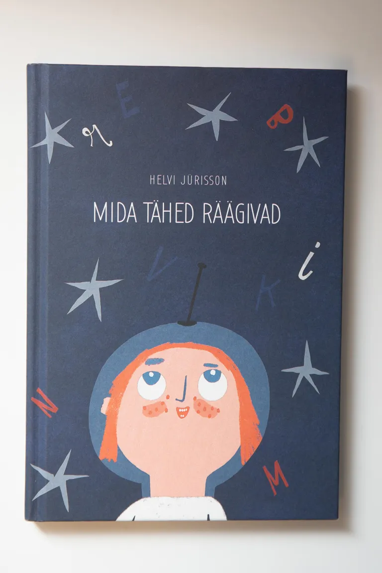 Lasteluuletuste ja -juttude valikkogu «Mida tähed räägivad» esikaas.
