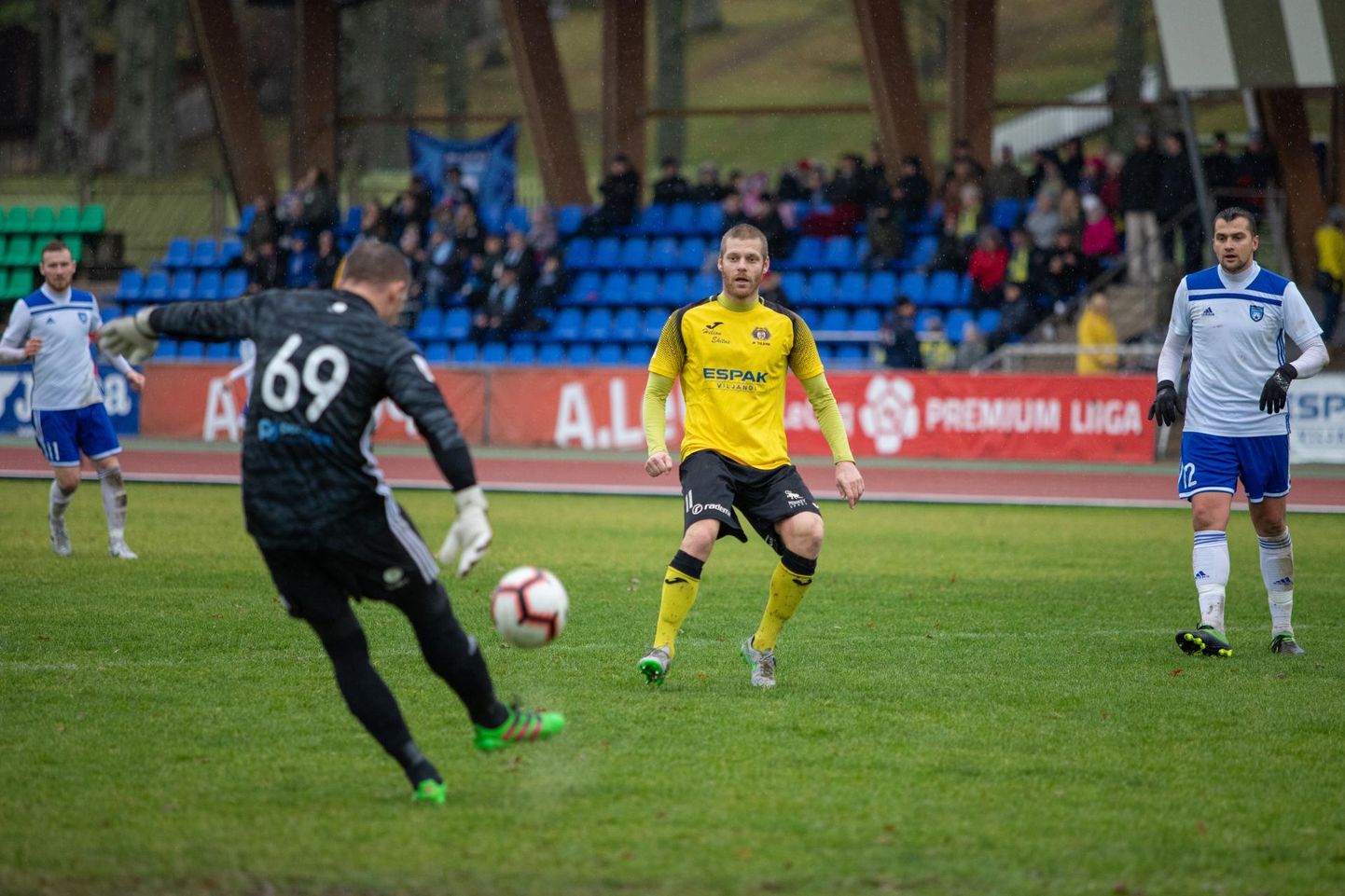Viljandi Tuleviku kapten Kaimar Saag oli Premium-liigas paremuselt kolmas väravakütt: koduse meistriliiga debüüthooajal sahises värav tema jalast 13 korda.