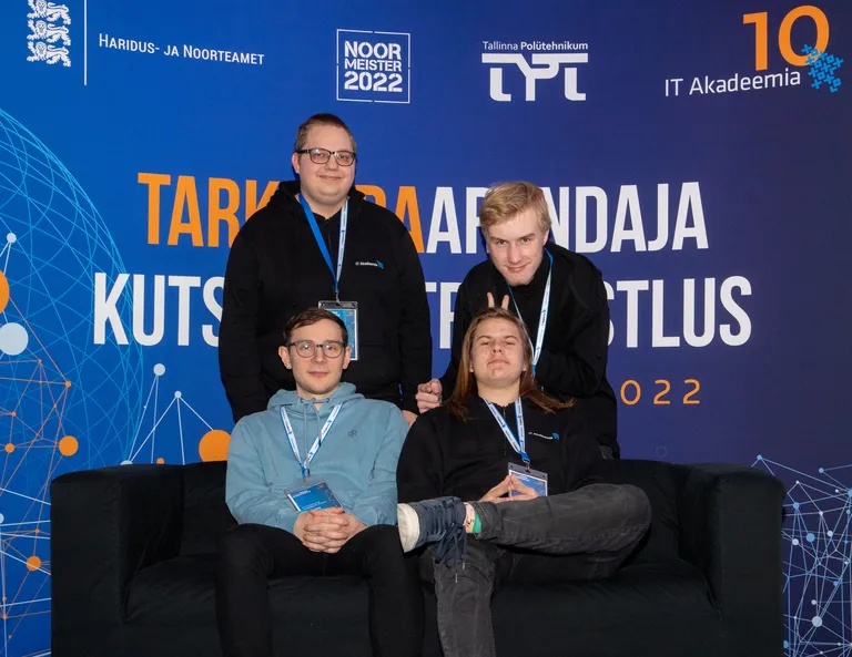 Teise koha võitnud meeskond - All Programming Languages All At Once