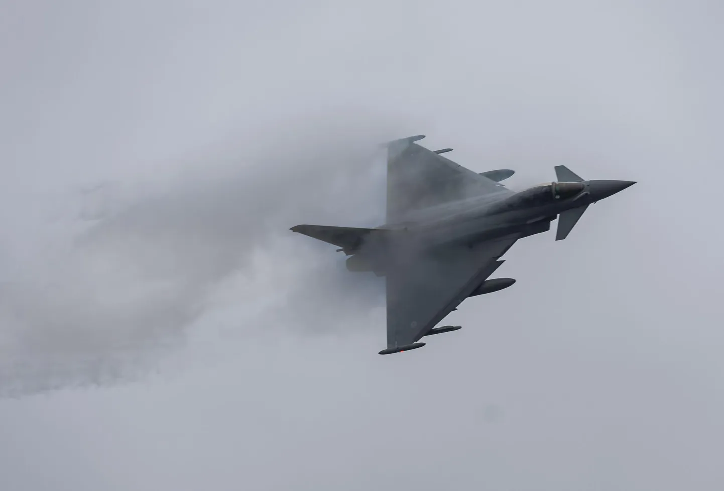 Hävituslennuk Eurofighter Typhoon.
