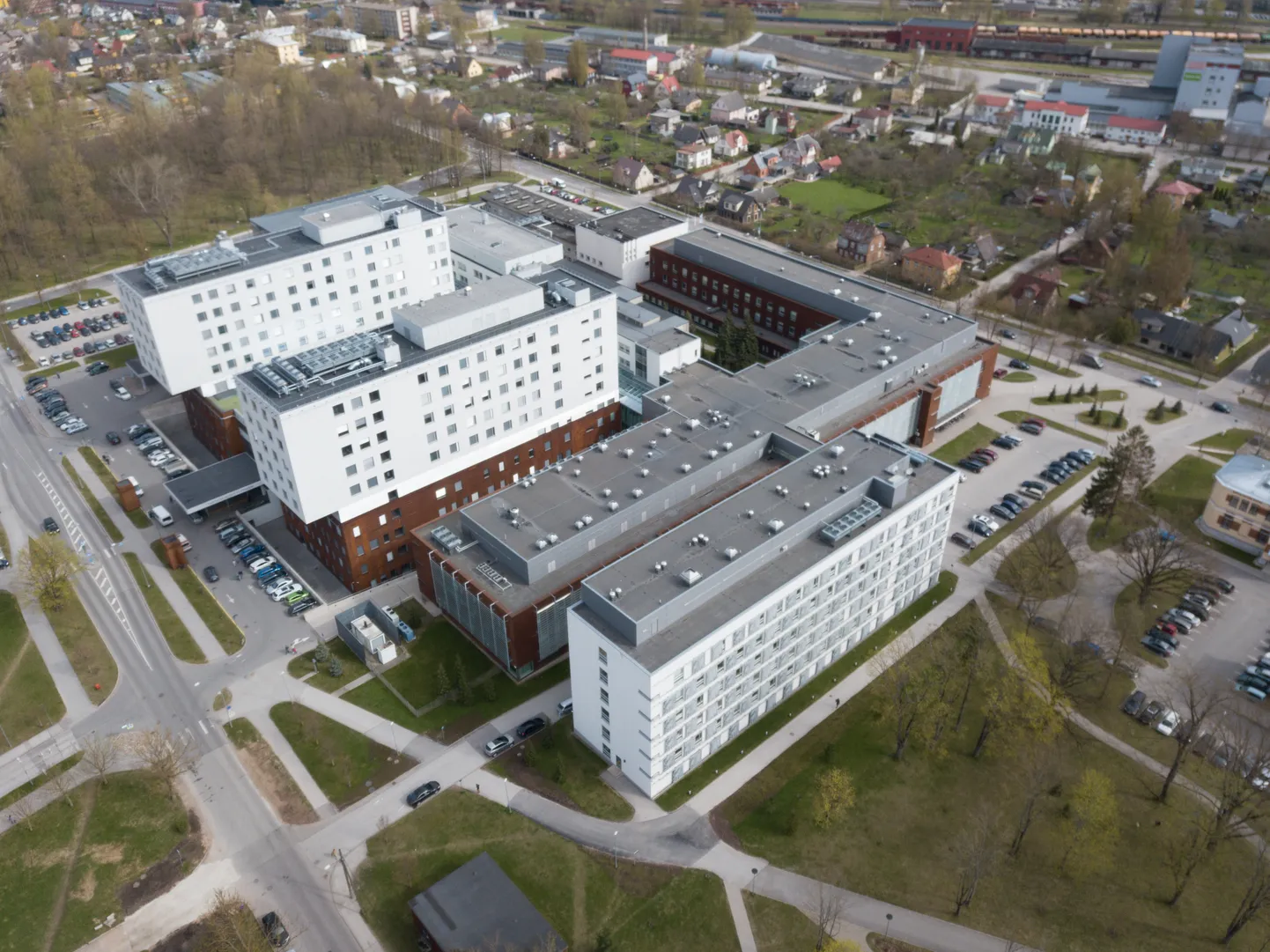 Tartu Ülikooli kliinikumis on ravil 7 inimest, neist 3 vajab intensiivravi ja 2 seisund on kriitiline.