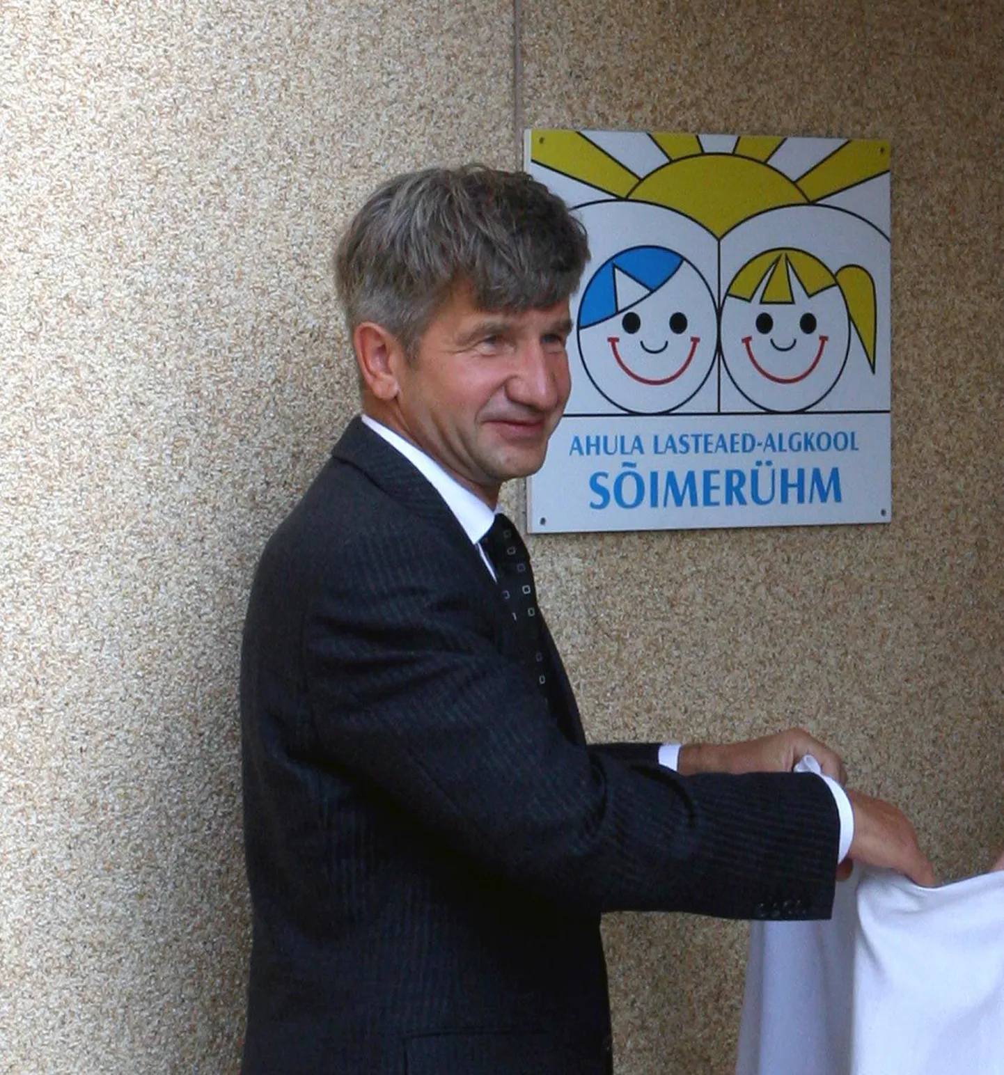 Albu vallavanem Kalju Kertsmik