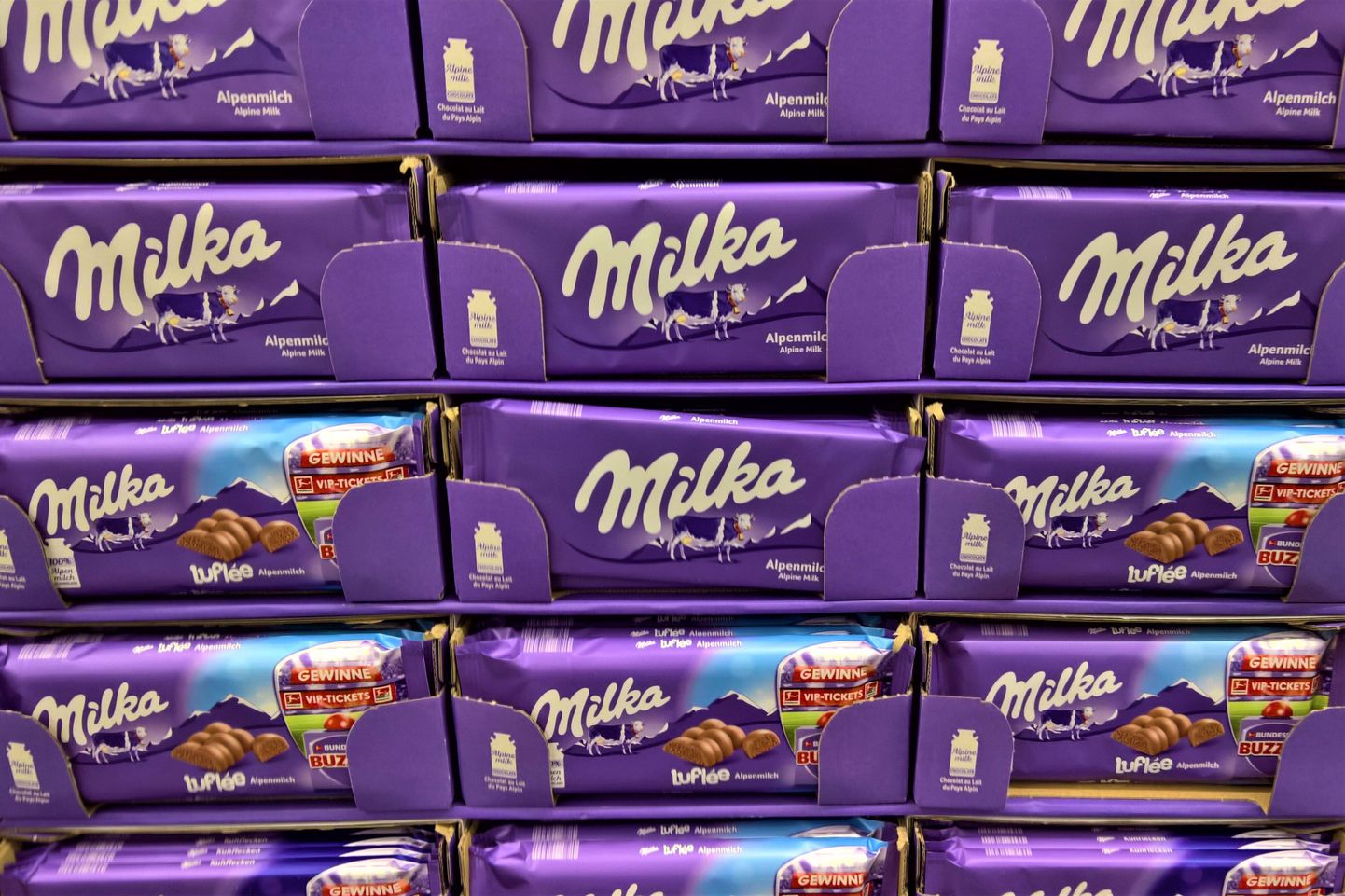 Шоколад Milka.