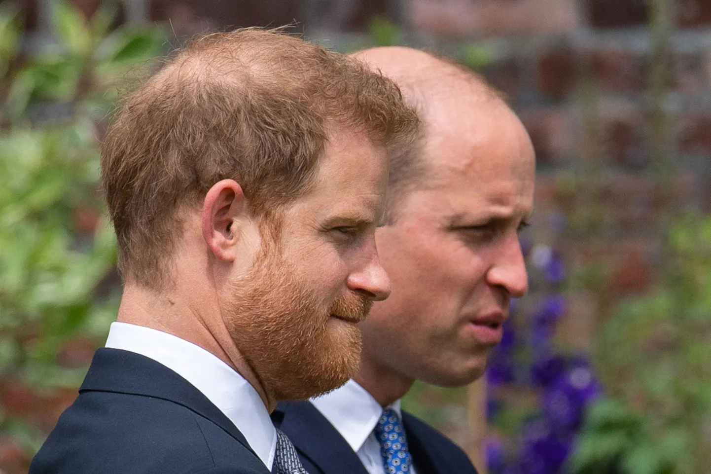 Harry ja William 2021. aasta juunis oma ema, printsess Diana mälestuskuju avamisel.