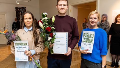 GALERII ⟩ Tunnustuse „Saaremaa kunstiteos“ pälvis sel aastal disainer Riido Õun