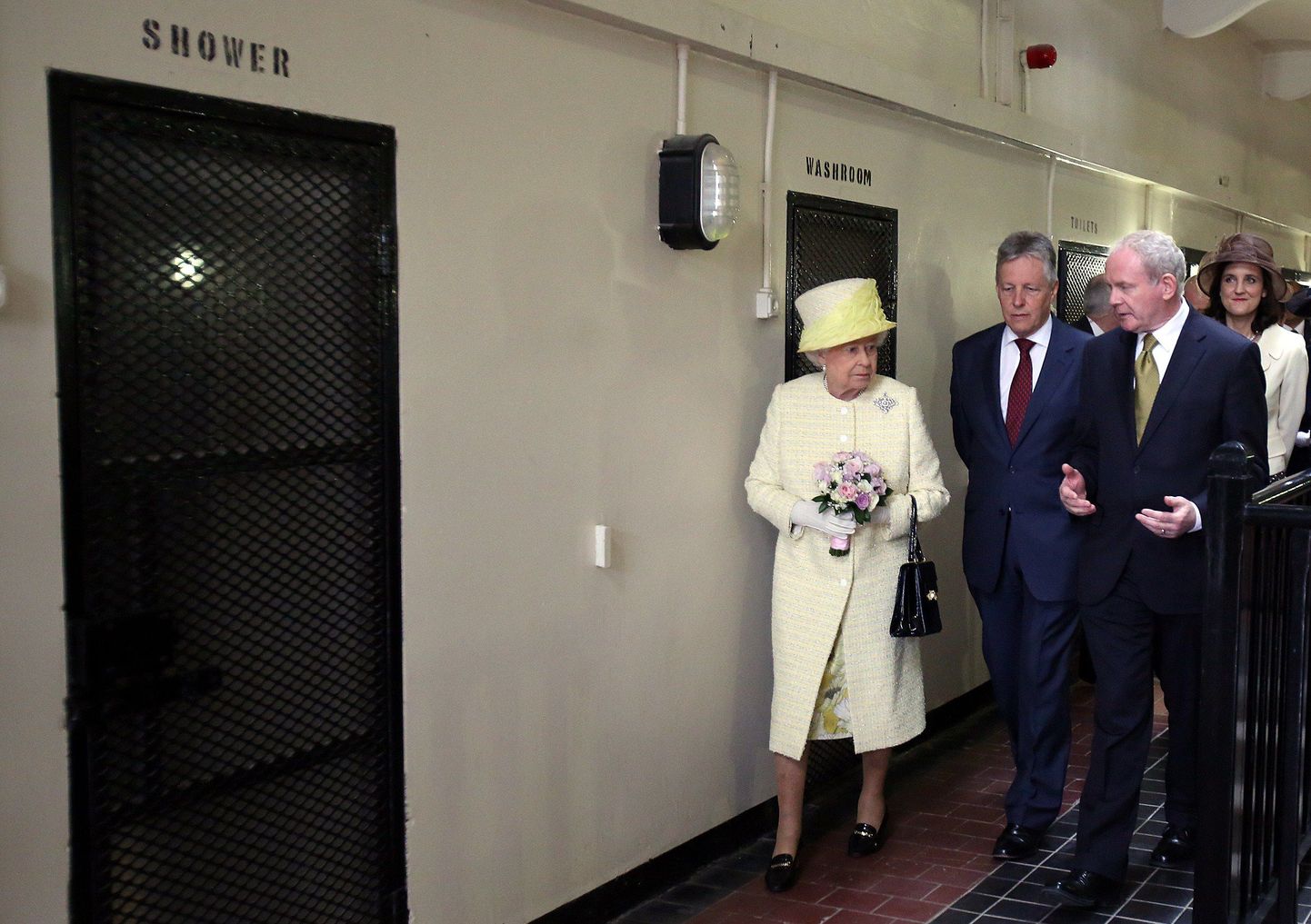 Kuninganna Elizabeth II külastas vanglat.