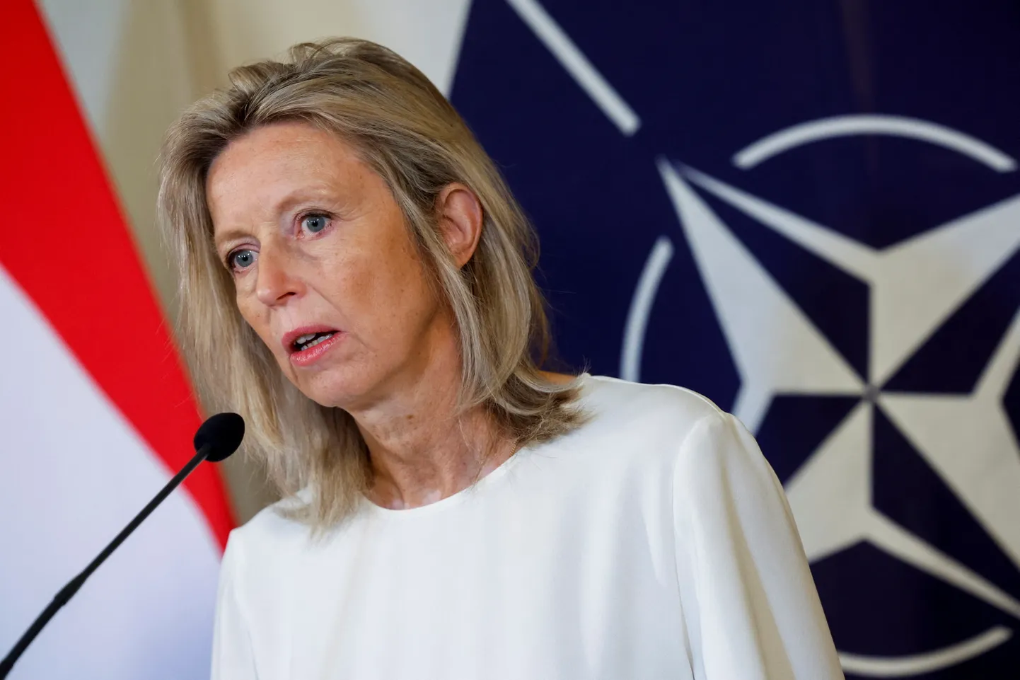 Nīderlandes aizsardzības ministre Kajsa Ollongrena.