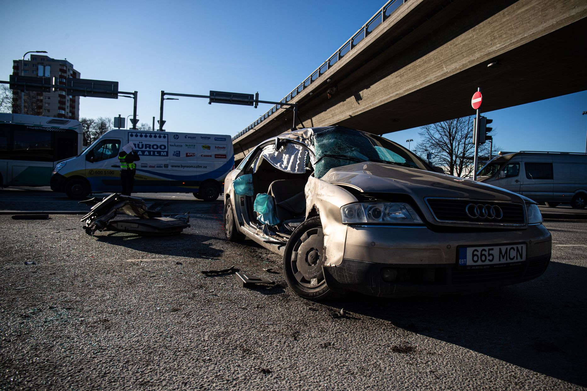Tallinn 06.02.2020. Liiklusõnnetus Haabersti ringil.