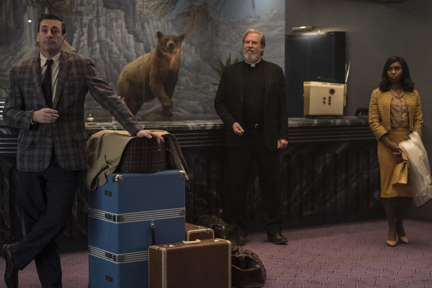 Kõik on veel põnev: tegelased kogunevad hotelli «El Royale».