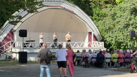 VIDEO ⟩ KVART andis Kuressaare Suvemuusika sarjas tasuta kontserdi