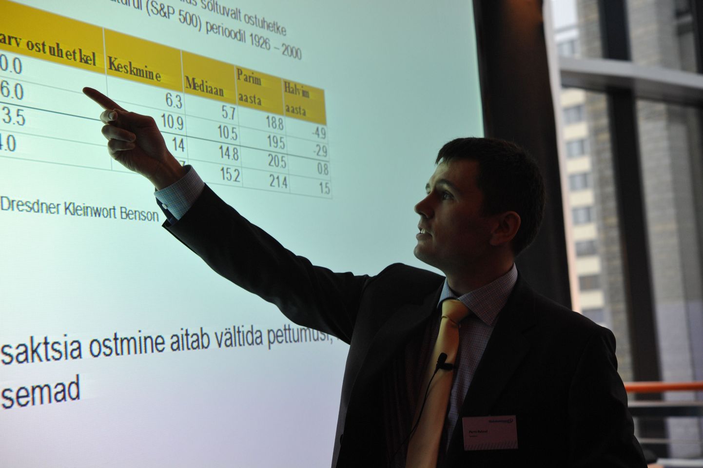 Swedbank Marketsi aktsiaanalüüsi osakonna juhataja Pertti Rahnel investeerimismessil Rahakompass 2010.