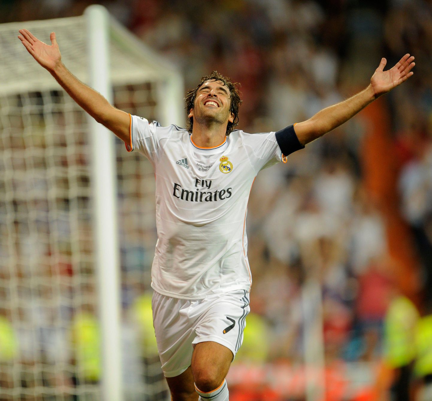 Raul jätkas Madridi Reali särgis sealt, kus 2010. aastal pooleli jäi - väravate lainel