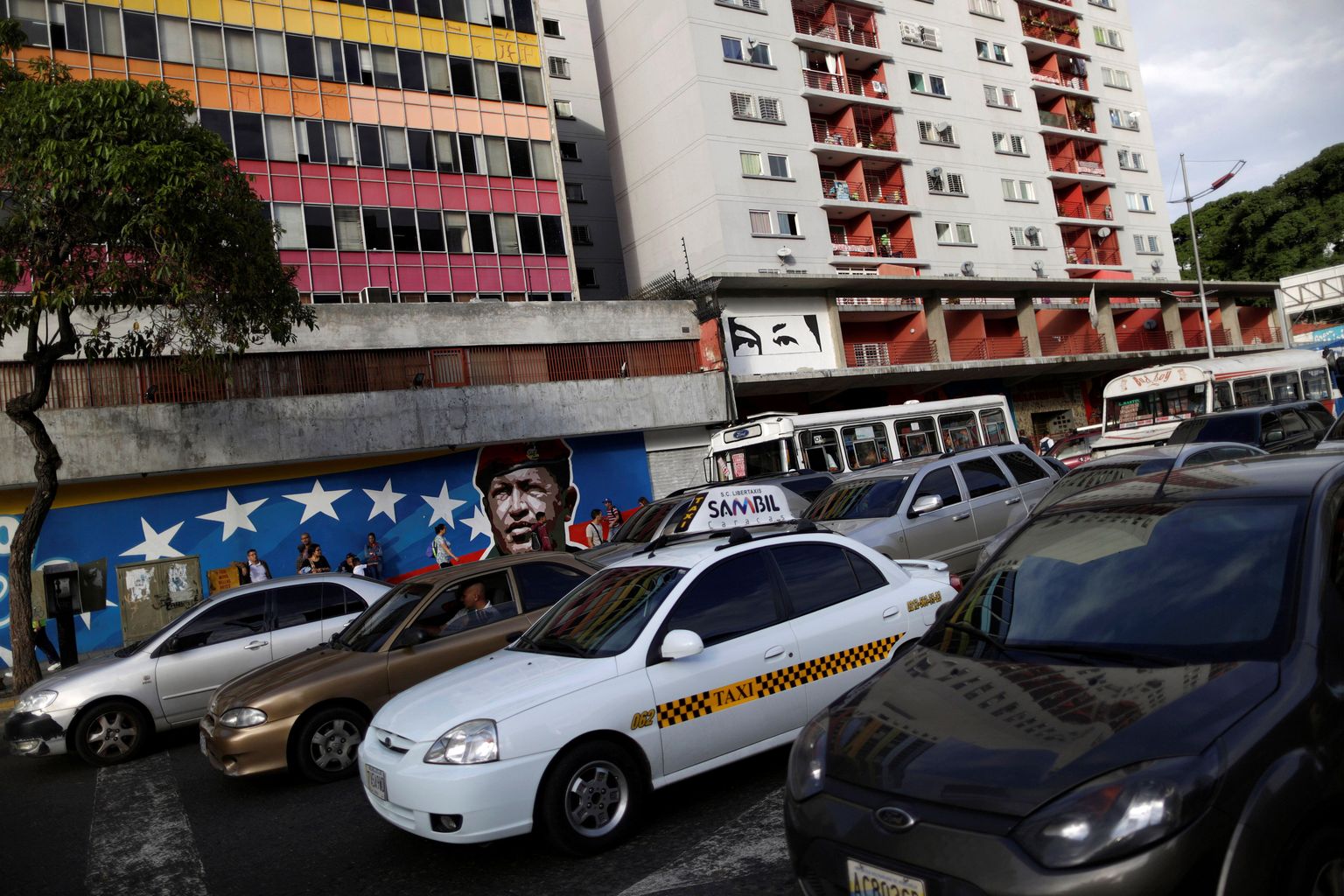 Kriisis vaevleva Venezuela liikmesus kaubandusühenduses peatati.