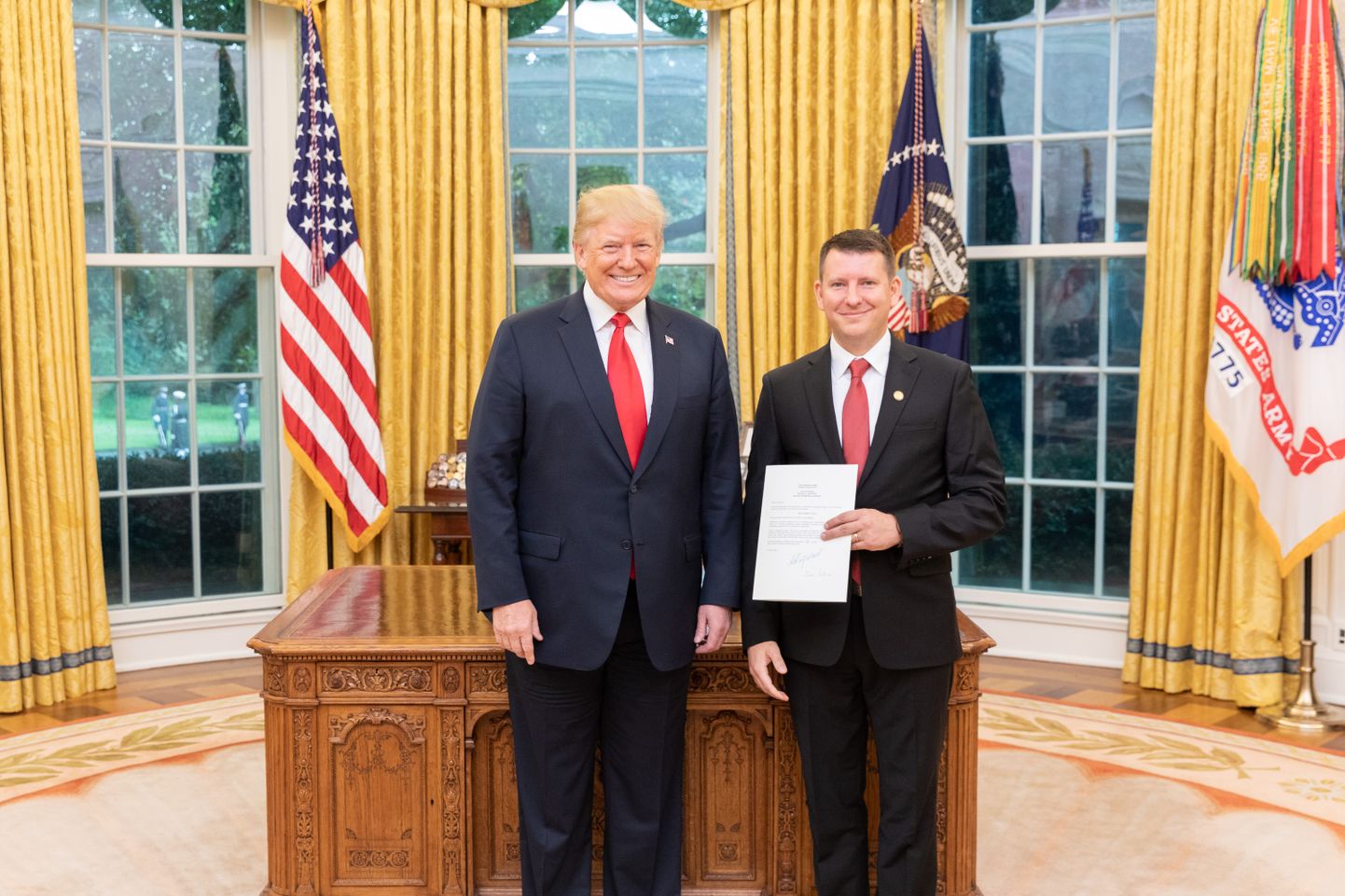 USA president Donald Trump ja Eesti suursaadik Jonatan Vseviov