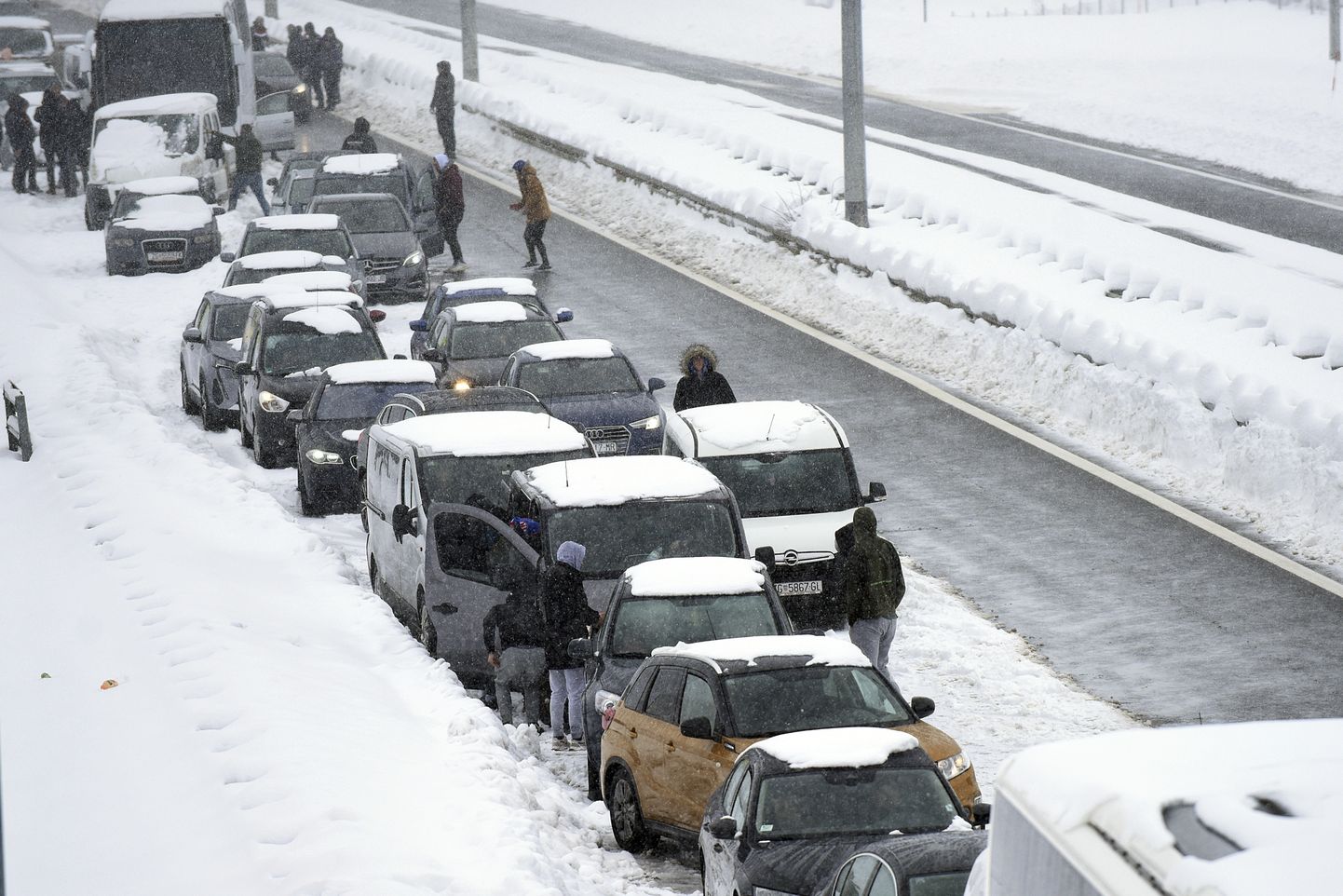 Автомобильная пробка в Хорватии, 27 февраля 2023 г.