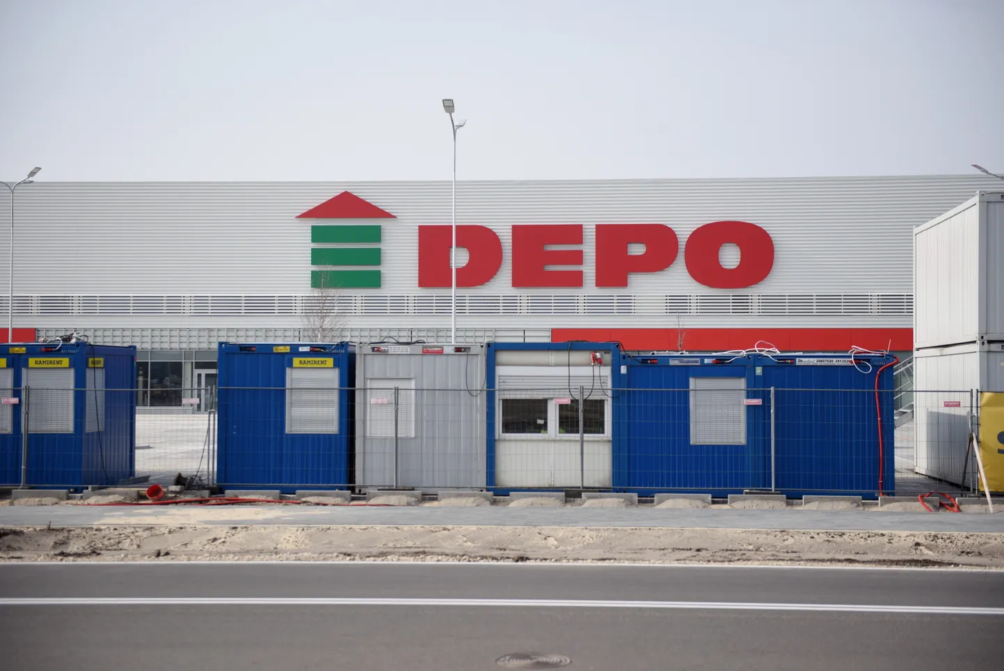 Veikals-noliktava "Depo" Mārupē Lielā ielā.