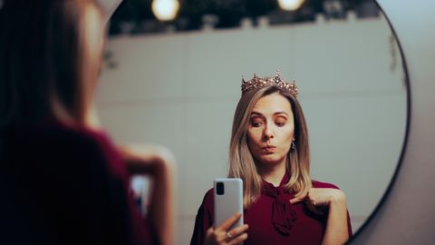 Kriminaalpsühholoog kinnitab: nartsissisti saab ära tunda üheainsa küsimusega