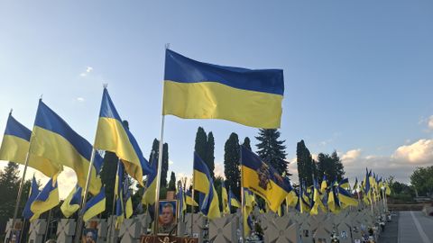 REISIKIRI ⟩ "Tulge veel, see aitab tagasi normaalseks saada!" oli Ternopili elanike sõnum külalistele pärast sõja suurimat tabamust