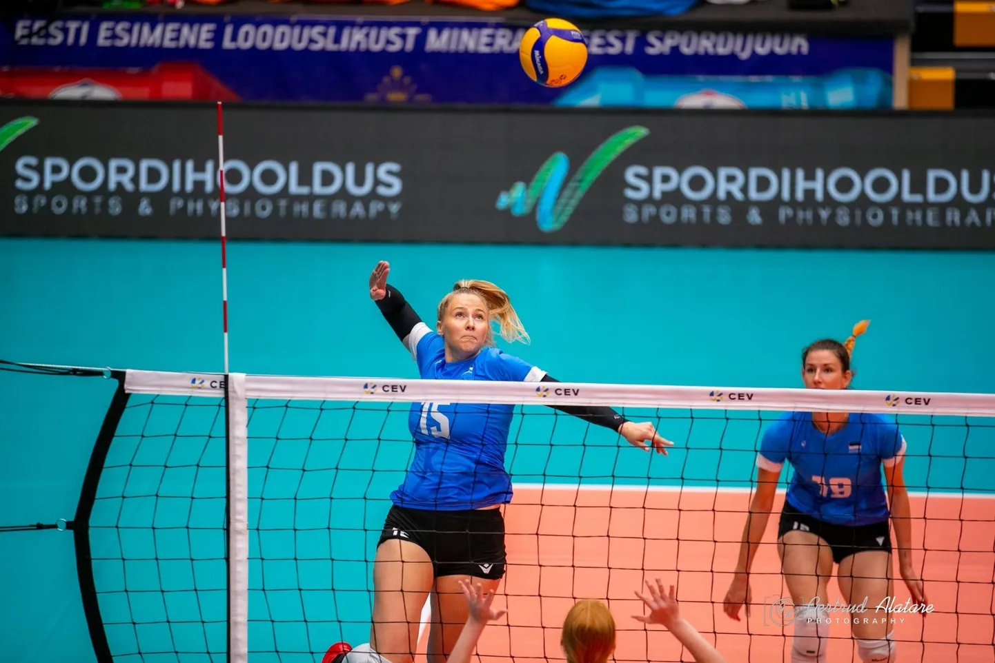 Laura Parts jätkab vollekarjääri Prantsusmaal.