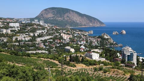 Ukrainas droni uzbrukuši trim krievu kuģiem Krimā