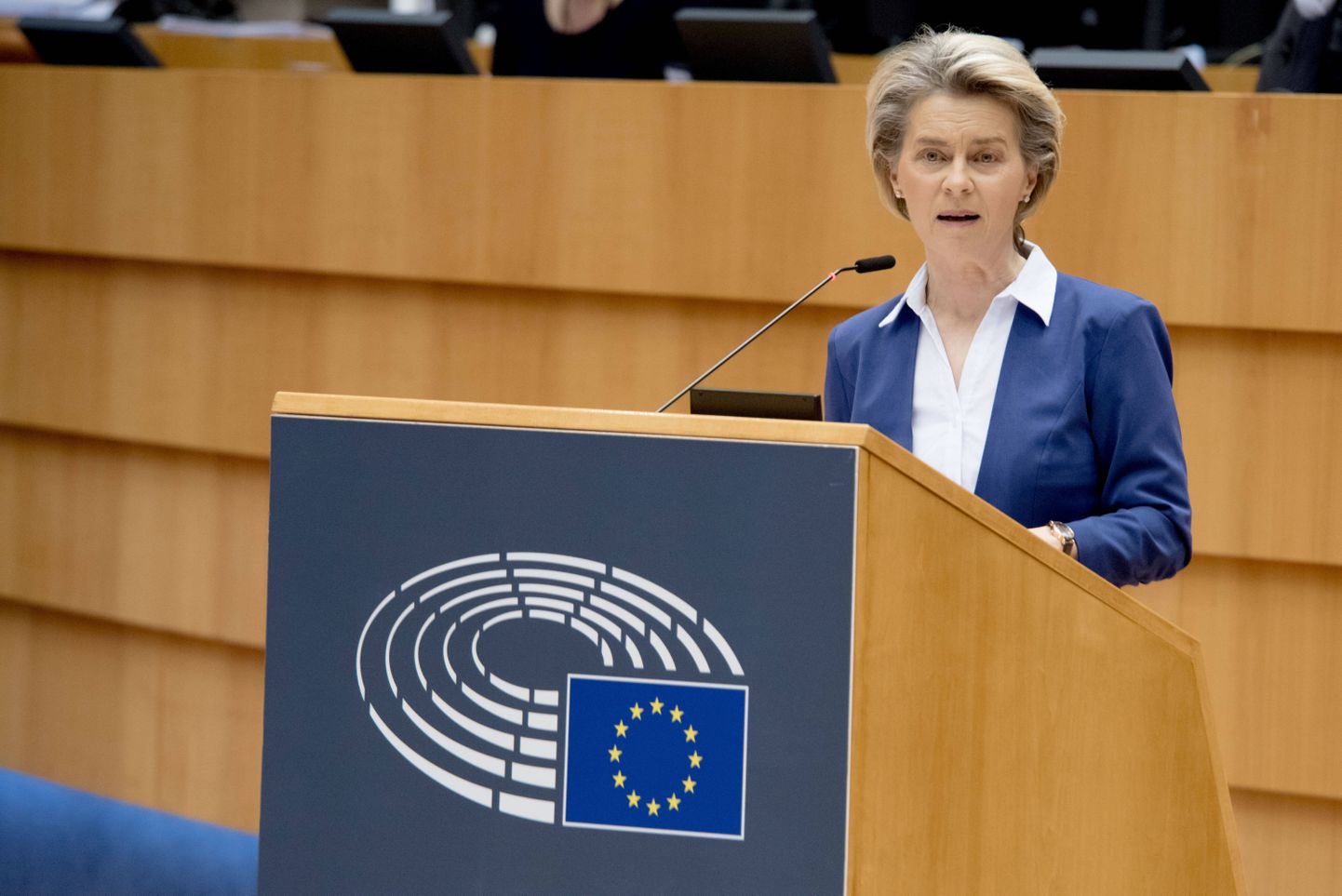 210120 -- BRUSSELS, Jan. 20, 2021 -- European Commission President Ursula von der Leyen delivers a speech during a plenary session of the European Parliament in Brussels, Belgium, on Jan. 20, 2021. Top officials of the EU rejoiced on Wednesday over the inauguration of the new administration of the United States, expressing their readiness to mend the broken partnership and laying out expectations for renewed transatlantic cooperation. /Handout via Xinhua BELGIUM-BRUSSELS-EU-U.S.-RELATIONSHIP-SPEECH EuropeanxUnion PUBLICATIONxNOTxINxCHN