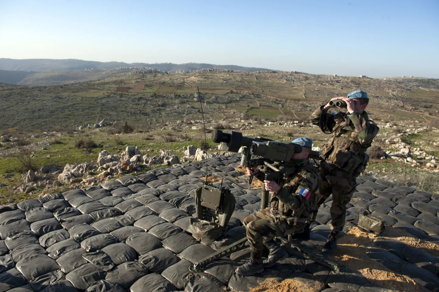 Французские миротворцы ООН следят за воздушным пространство с помощью ЗРК "Мистраль" в Ливане
