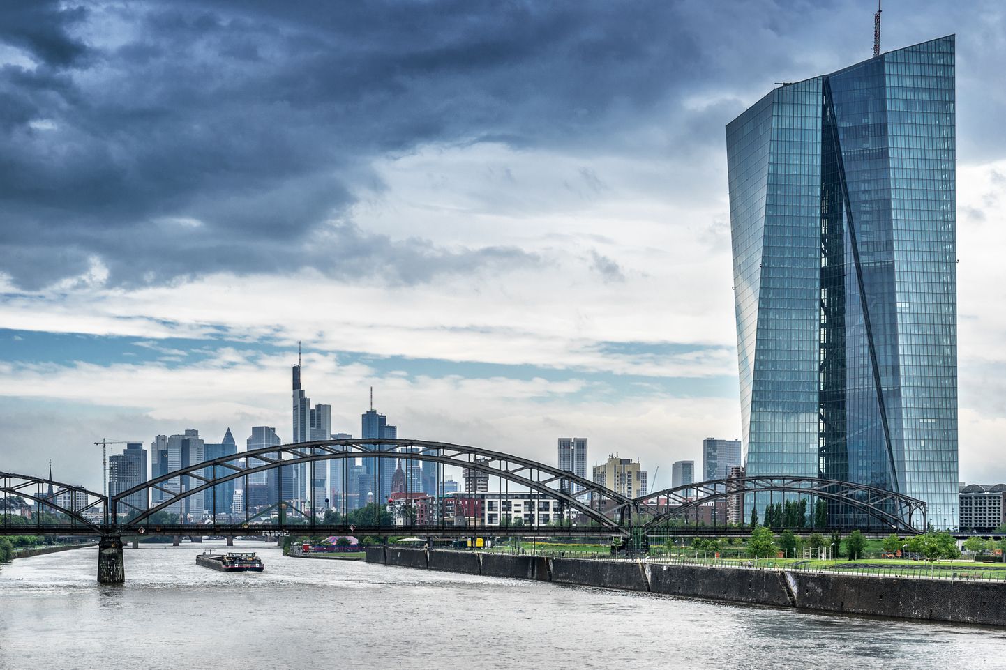 Frankfurt, Saksamaa. Euroopa Keskpank on euro keskpank ja haldab eurotsooni rahapoliitikat.