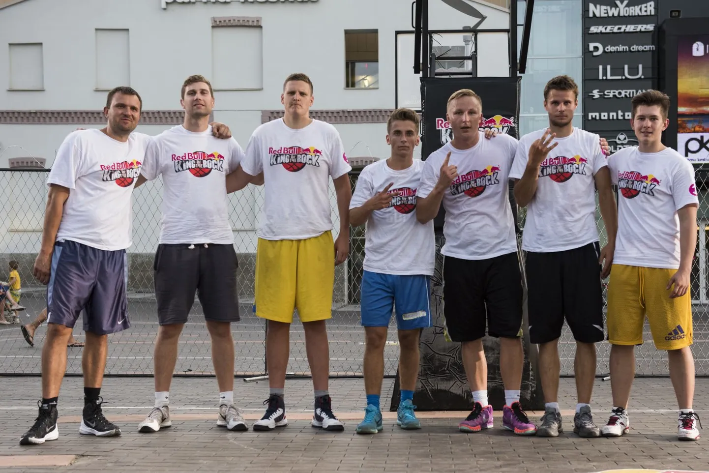 Pärnu etapi finalistid. Võitja Kiur Akenpärg paremalt kolmas.
