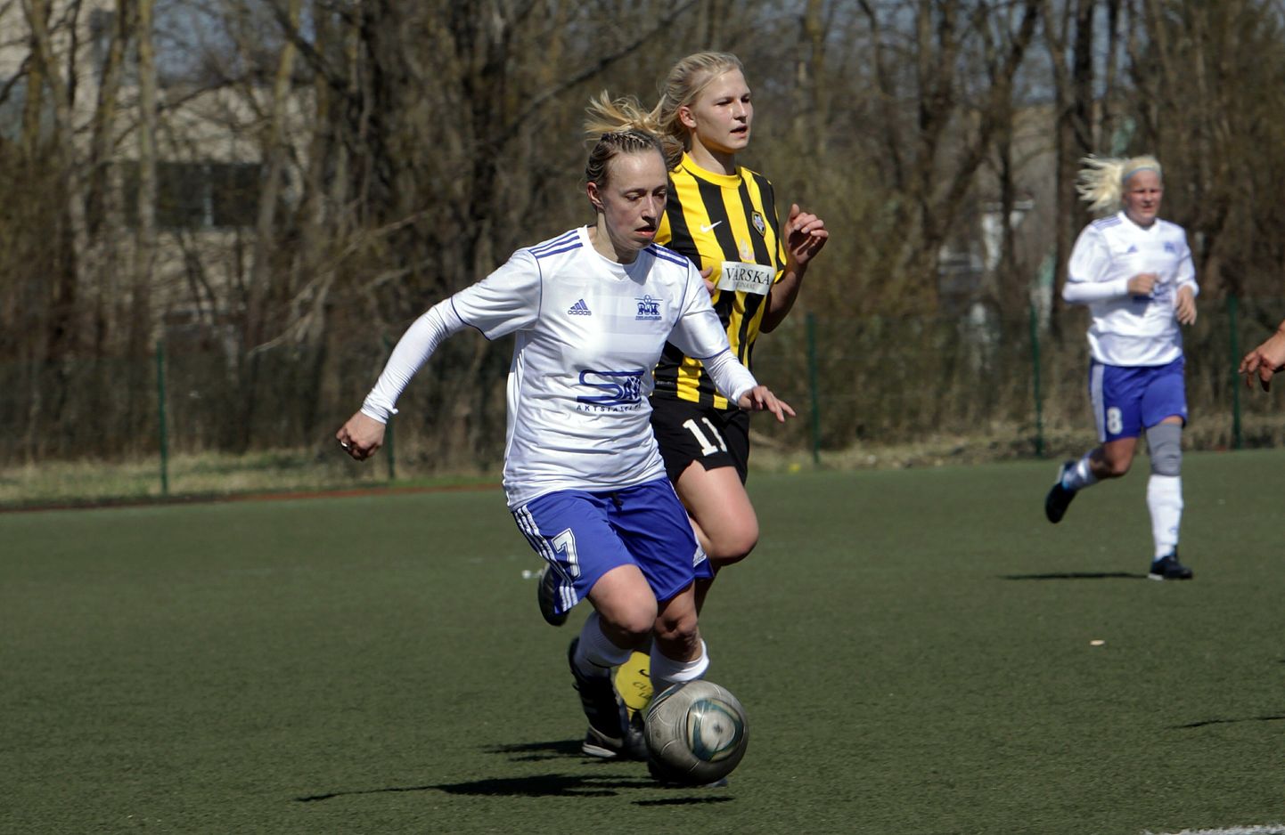 Anastassia Morkovkina lõpetas küll koondisekarjääri, kuid Pärnu jalgpalliklube värve kannab Eesti naiste vutilegend edasi.