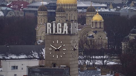 ГЛАВНОЕ ЗА 10 НОЯБРЯ ⟩ Мошенники под видом курьеров, избиение иностранца и наказание за турпоездки в Крым