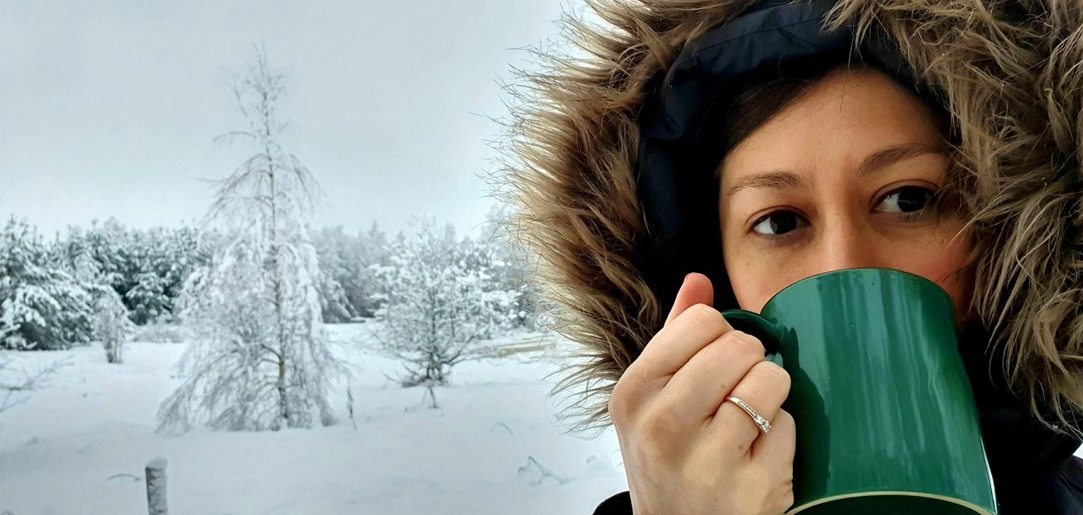 Enamasti elab Stephanie Rendón talvel Tallinnas, kuid aeg-ajalt käivad nad kaasaga ka külmal ajal Setomaal.