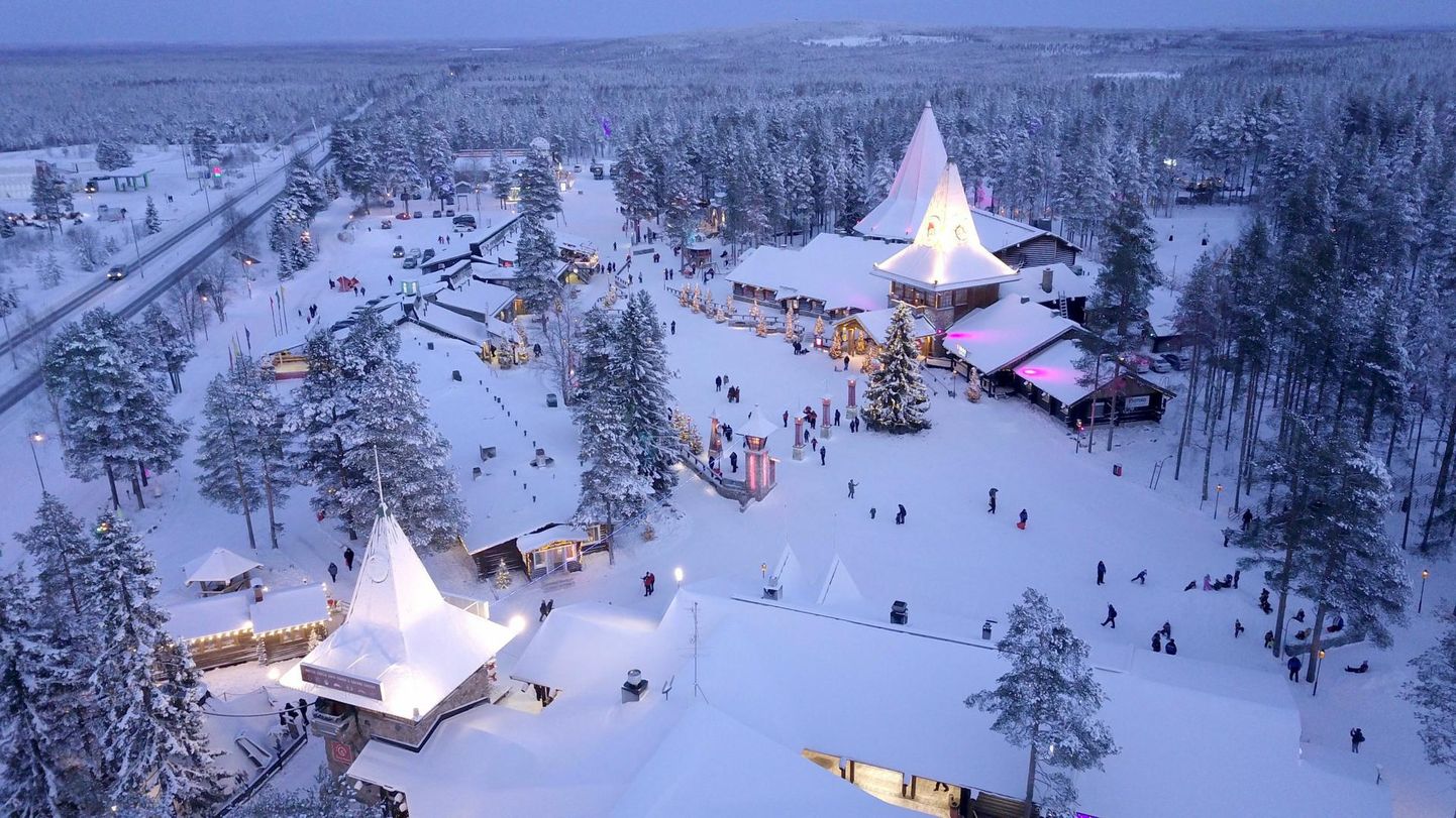 Vaade jõuluvanakülale Rovaniemis.