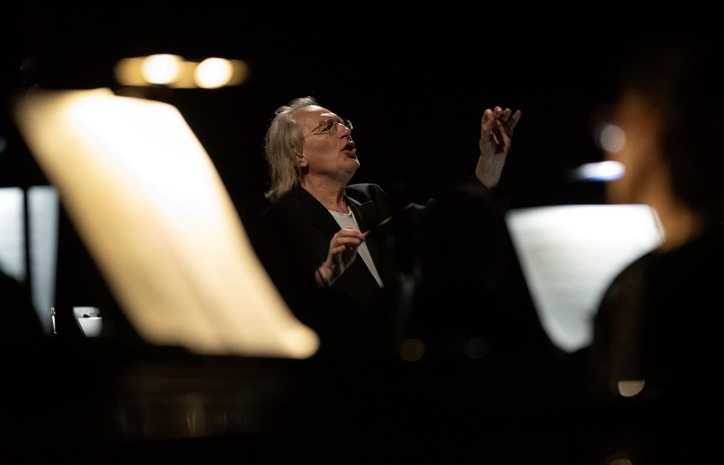 Dirigent Tõnu Kaljuste on viinud Arvo Pärdi muusika esitlemise Eestis perfektsionismini, aga itaallased on harjunud laulma omal kombel. 