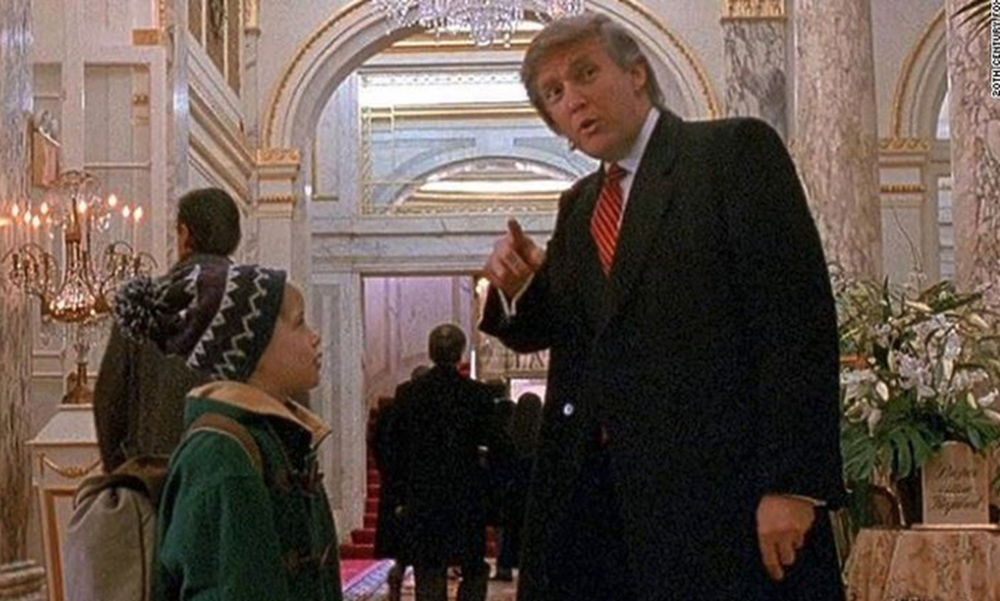 Donald Trump filmis «Üksinda kodus 2» (1992)