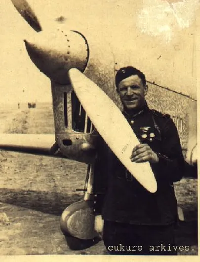 Herberts Cukurs enda ehitatud lennukiga C-6bis 1940. aastal.