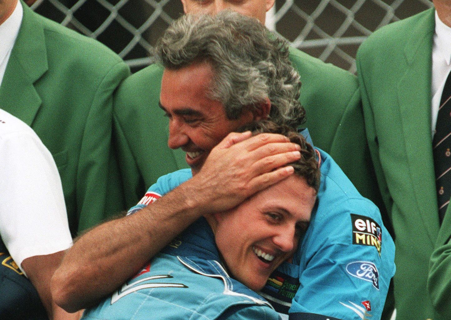 Michael Schumacher 1994. aasta Monaco Grand Prix'l toonase Benetoni tiimipealiku Flavio Briatore embuses.