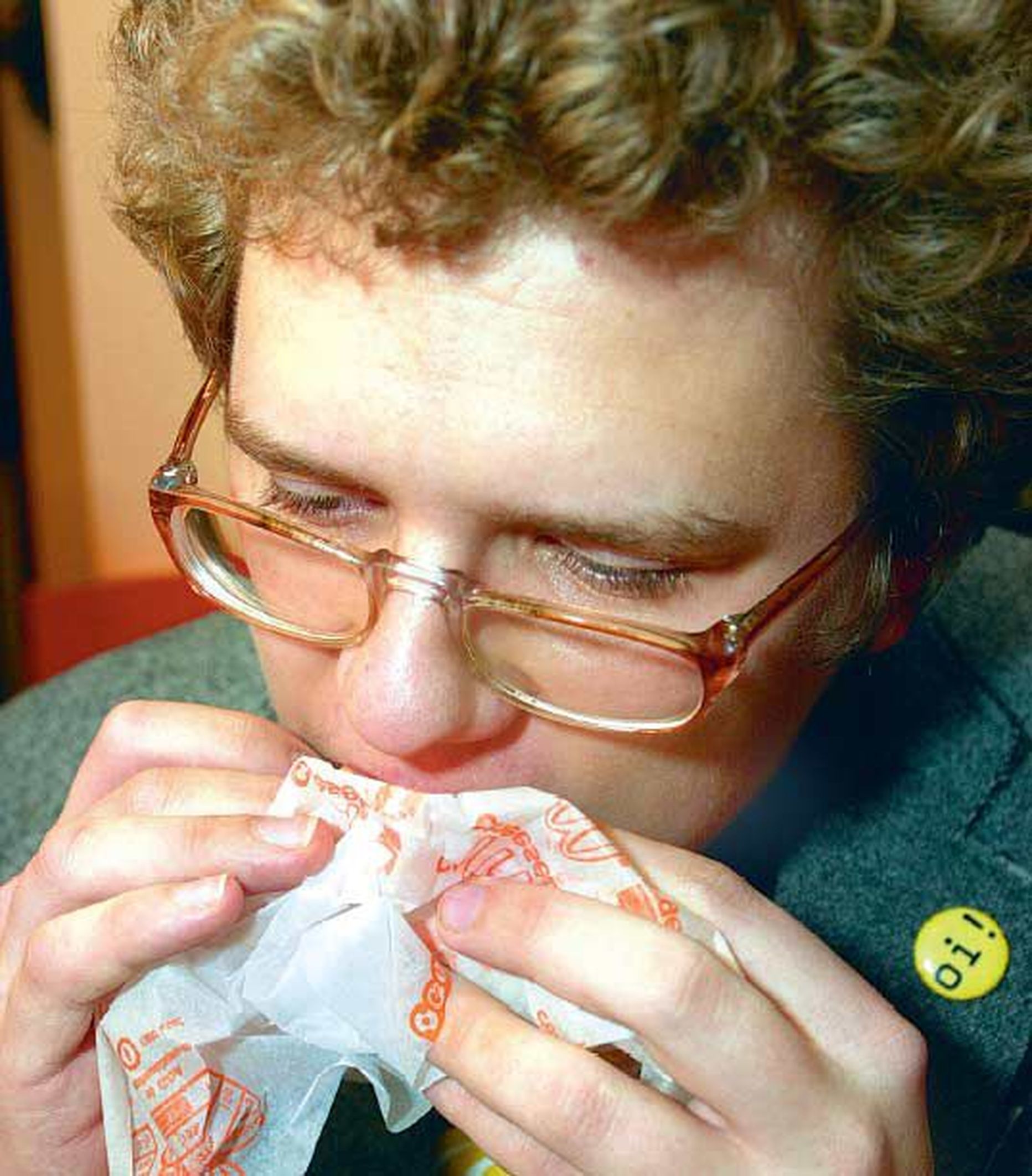 Tartu Ülikoolis õppiv Joosep Poom üritab tavaliselt süüa tervislikku toitu, kuid vahel tuleb tal kiirustamise tõttu haarata kusagilt kaasa hamburger.