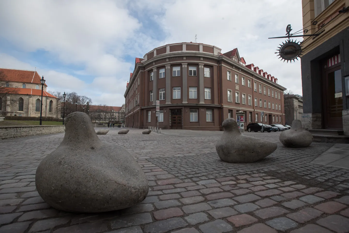 Vana majandusministeeriumi hoone Harju tänaval.