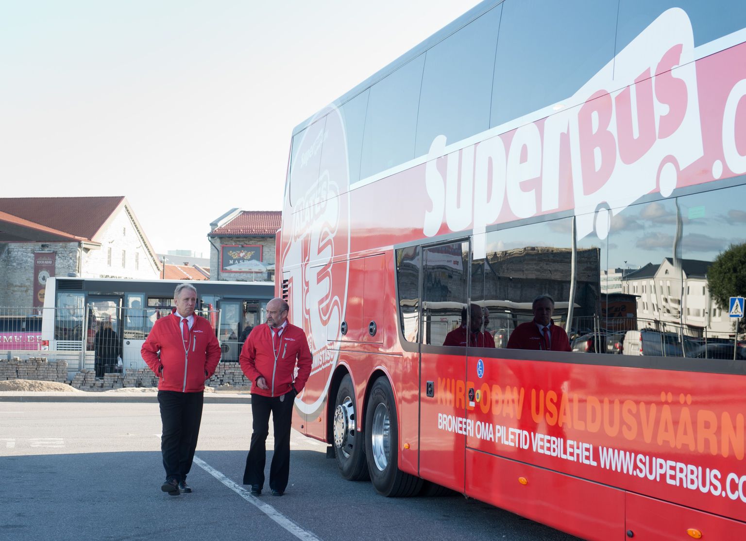 Esimesed bussijuhid on Superbus'il juba palgatud.
