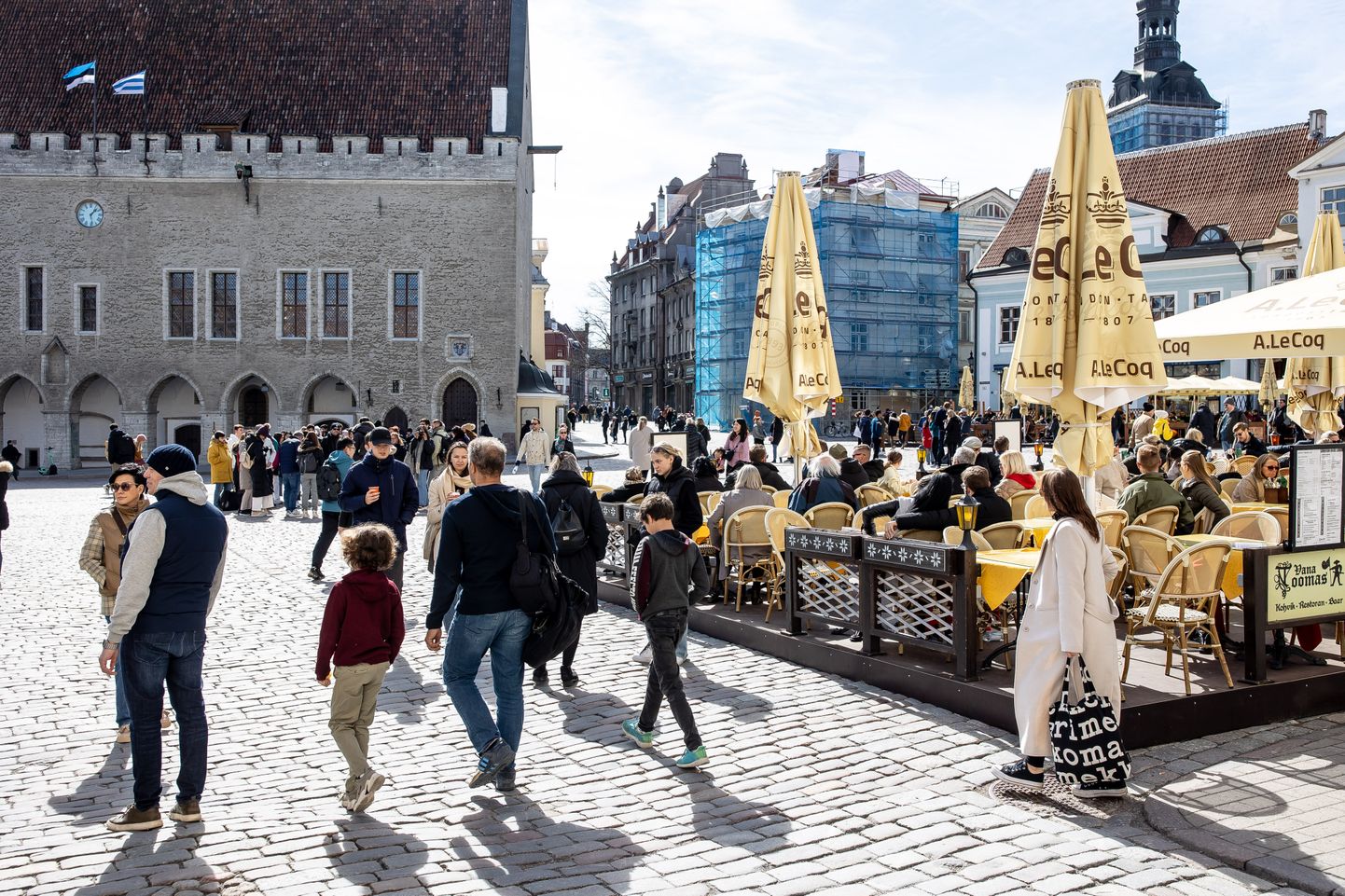 Lihavõtte nädalavahetus Tallinnas rõõmustas turismiettevõtjaid klientide rohkusega.